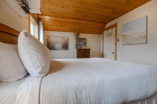 Mountain View Chalet - 1