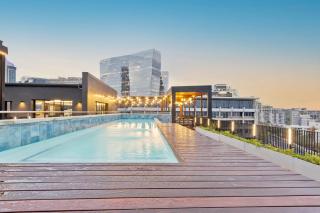 Sandton Modern Apartment l Walk to Sandton City - 8