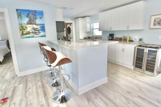 Triple Palm Oasis - 2