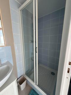 Studio confortable et équipé - 1