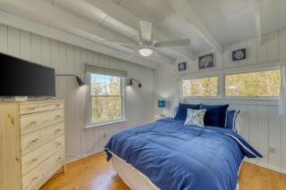 The Surfcomber Multi-Residence Home - 2