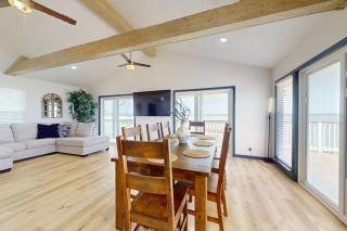 The Baytown Getaway - Main House - 1