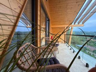 Royal Hill- Bran King Spa Chalet - 3