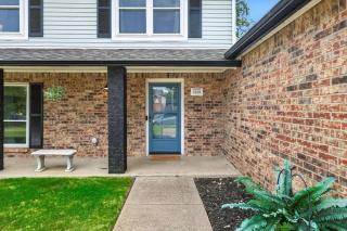 4BR Gem Near Trails - 3