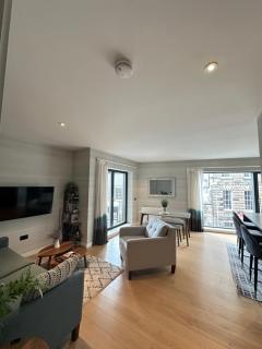 Modern flat in New Town - 1