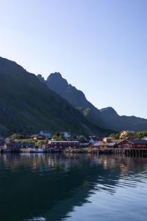 Gammelbanken Seaview Suites - Modern Apartments with Sea View, Lofoten - 0