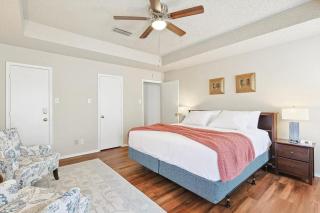 Tranquil 2 BR Haven with patio - 8