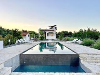 Ostuni Bloom - Panoramic Saltwater Pool & Trullo - 0