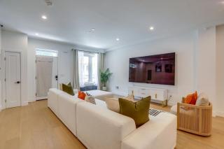 6 Mi to Center City Philly! WFH-Friendly Townhome - 8