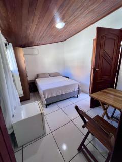 Suite com entrada independente a 150m da praia Geriba - 8