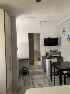 East London Guest House - 9