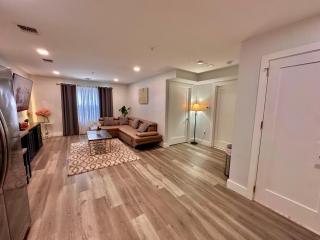 The Cozy Suite - 1BR with Free Parking - 5