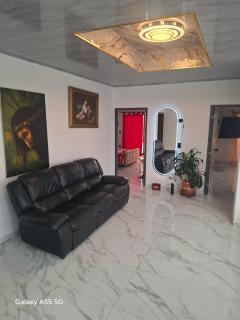 Penthouse Premium Jacuzzi, Chimenea, City view - 1