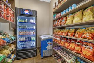 Best Western Estevan Inn & Suites - 4