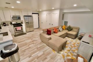 The Trendy Suite - Upgraded 2BR with Luxe Amenities - 7