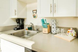 2026 World cup LA 3-Bedrooms Loft Sleep 8 with 2-Parking in Hollywood - 8