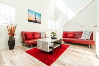 2026 World cup LA 3-Bedrooms Loft Sleep 8 with 2-Parking in Hollywood - 7