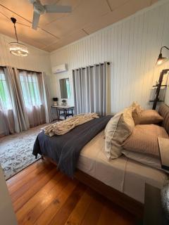 Wandal Haven On McKelligett 3 Bedrooms - 1 King 2 Doubles - Wifi - 9