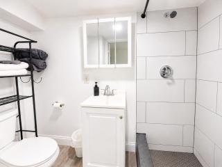 Cozy Logan Square Studio Easy City Access - 8