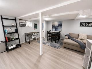 Cozy Logan Square Studio Easy City Access - 3