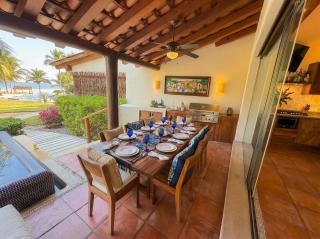 Residences at Las Palmas - 8