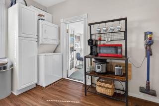 Downtown CO Springs 1BR Cottage with Sunroom - 7