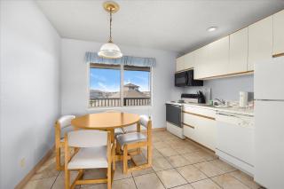 Family Suite for 6 with Kitchen and Fireplace - Pool Hot Tub and Game Room Access - 7
