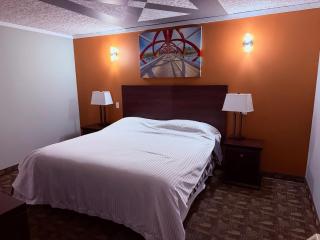 Premium Inn & Suites - 0