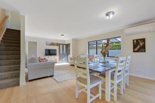 Roy-Al Retreat - Riwaka Holiday Home - 6