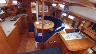 42-foot boat for rent in the Marina - 0