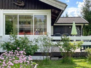 4 person holiday home in HÖGSBY - 3