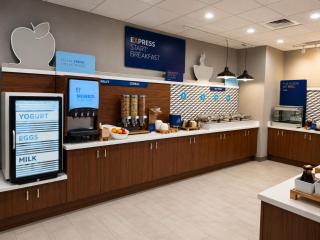 Holiday Inn Express & Suites Lexington South by IHG - 6