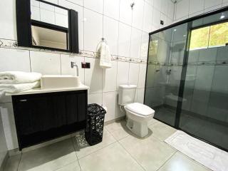 Linda casa com piscina prox. Centro - 8