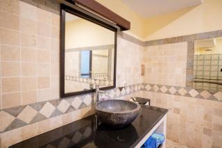 Mango Villa 5 bedrooms in central Sanur - 1