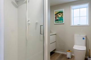 Roberts Street Central 4 Bedroom Sleeps 10 - 7