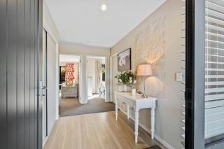 16 Mt Isobel Place - 7