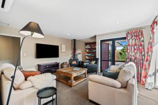 16 Mt Isobel Place - 3