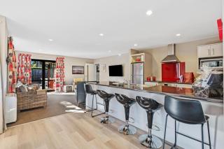 16 Mt Isobel Place - 4