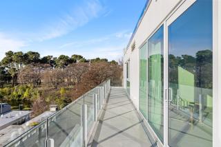 Chic 2-Bedroom Apartment on Avon River - 1
