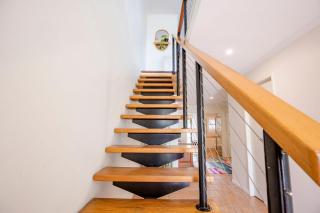 Colourful Shelly Beach Townhouse - Pet-friendly - 1