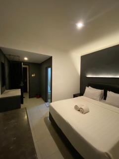Grand Charis Hotel Tulungagung - 7