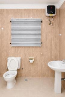Executive Private Bed and Bath - 3