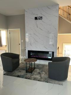 Chattage Lake Erie Luxury Estate Hot Tub - 6