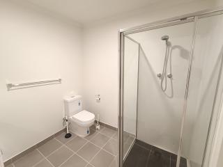 Spacious Queen Room in Newly Renovated Home - SA1 - 5