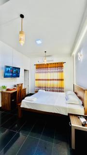 The Continental Hotel - 2