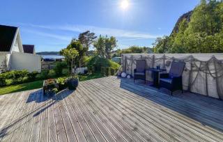 Gorgeous Home In Lindesnes With Wifi - 3