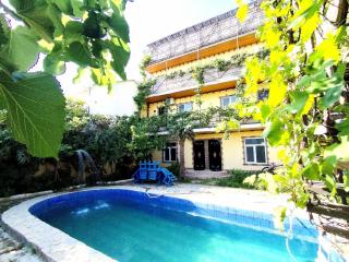 "ISR" Guest House - 8