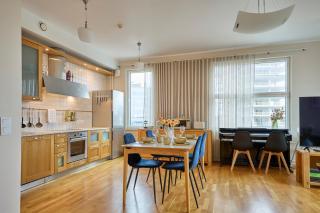 100 square meter 4-room central smart apt - 8