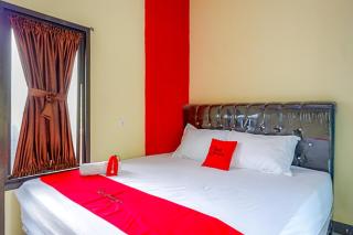 RedDoorz @ Gerbang Dieng Plateau Area - Wonosobo - 0