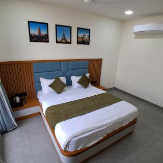 Hotel Sun Park Vadodara - 2